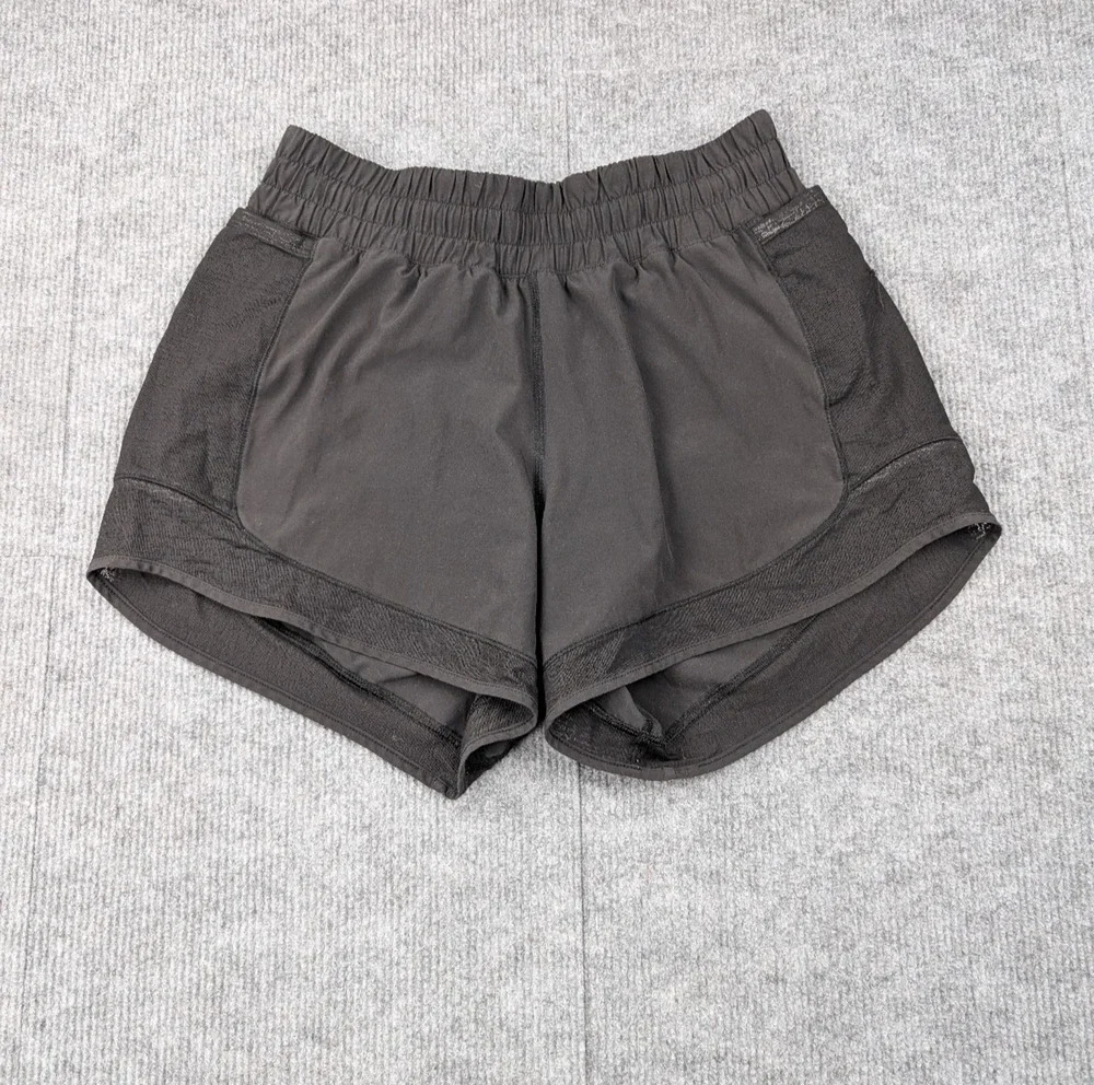 Lululemon Hotty Hot Shorts Women 4 Side Pockets Lined Athletic Running Train Gym